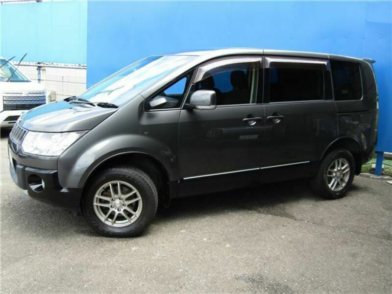 DELICA D5