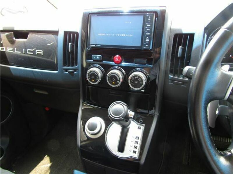 DELICA D5