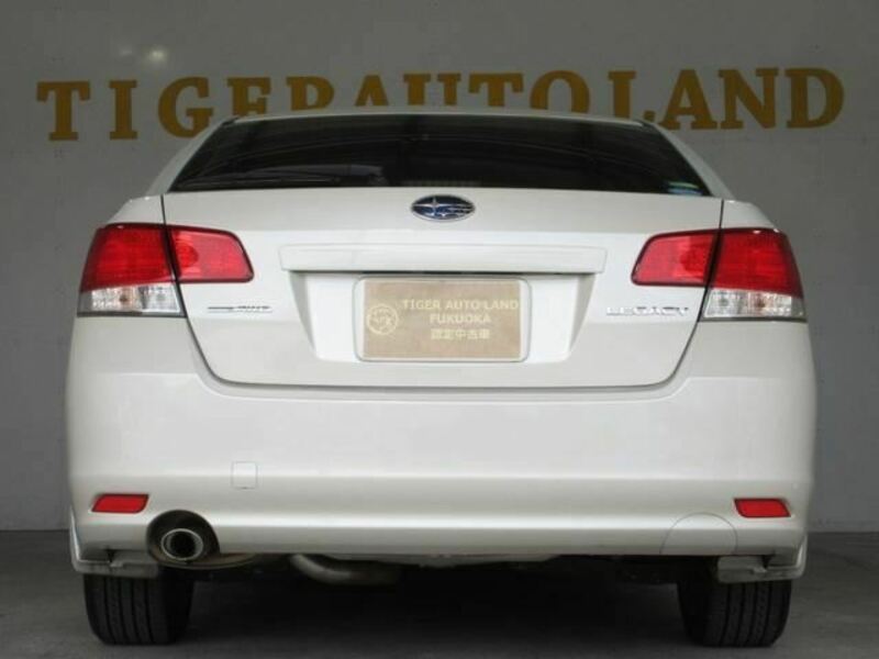 LEGACY B4
