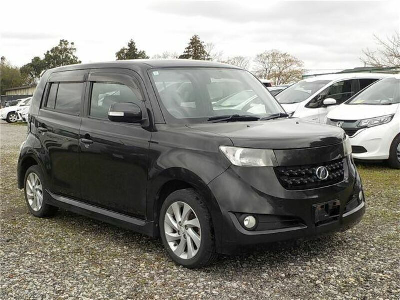 TOYOTA BB