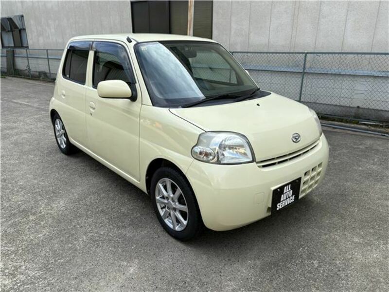 DAIHATSU ESSE