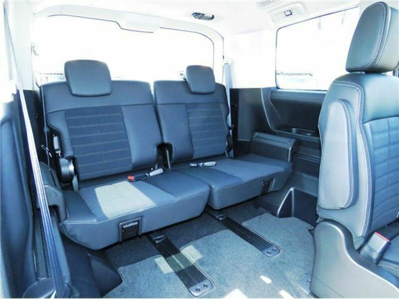 DELICA D5