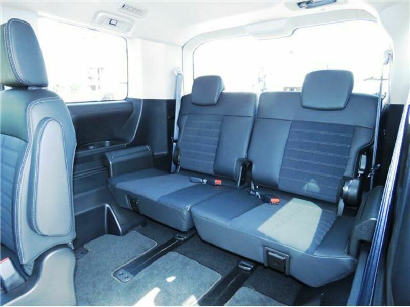 DELICA D5