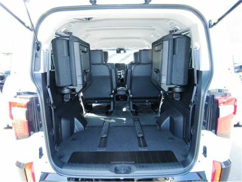 DELICA D5