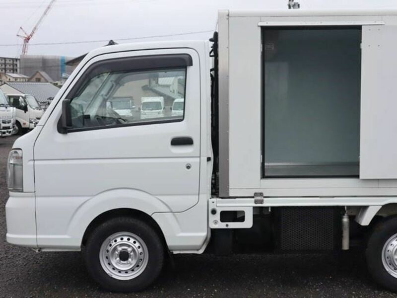 CARRY TRUCK