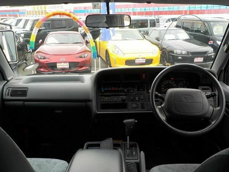 HIACE VAN