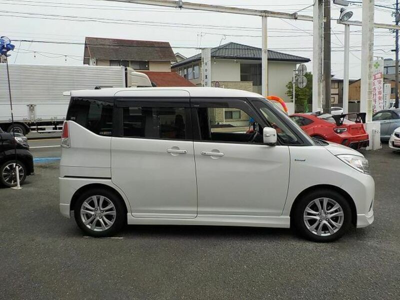 DELICA D2