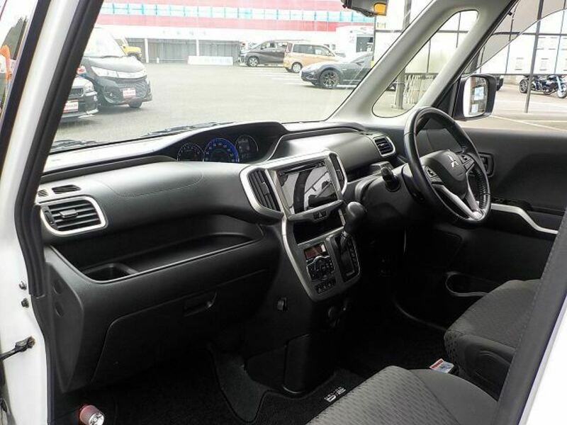 DELICA D2