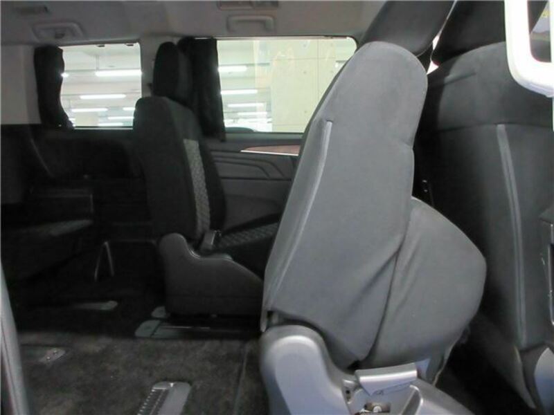 DELICA D5