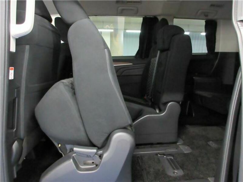 DELICA D5