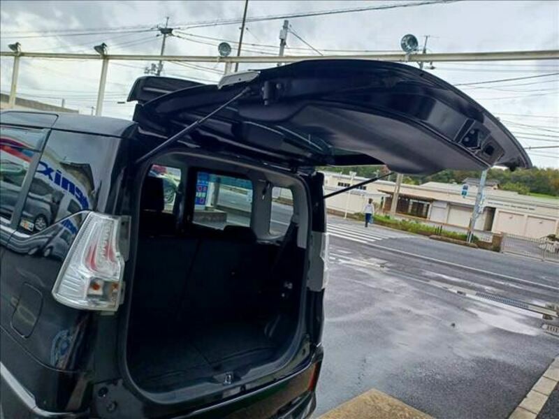DELICA D2