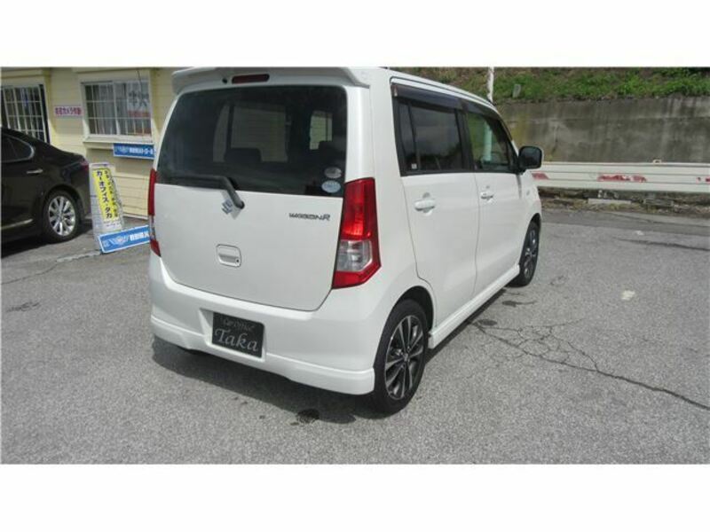WAGON R