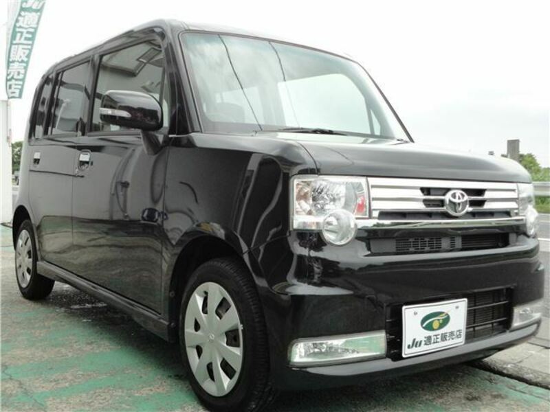 TOYOTA PIXIS SPACE