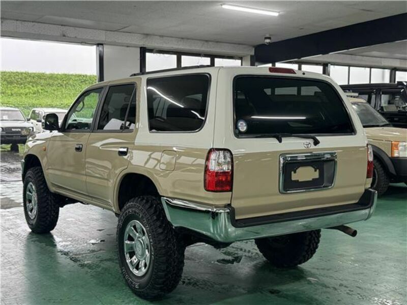 HILUX SURF