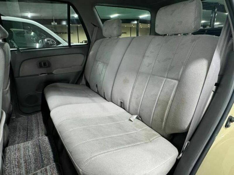 HILUX SURF