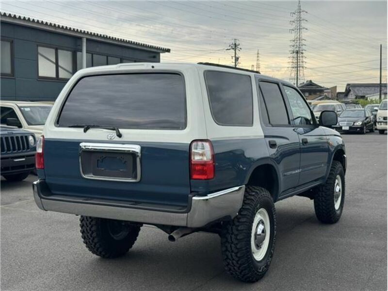HILUX SURF