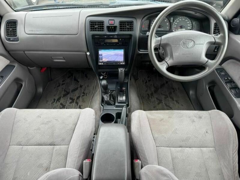 HILUX SURF