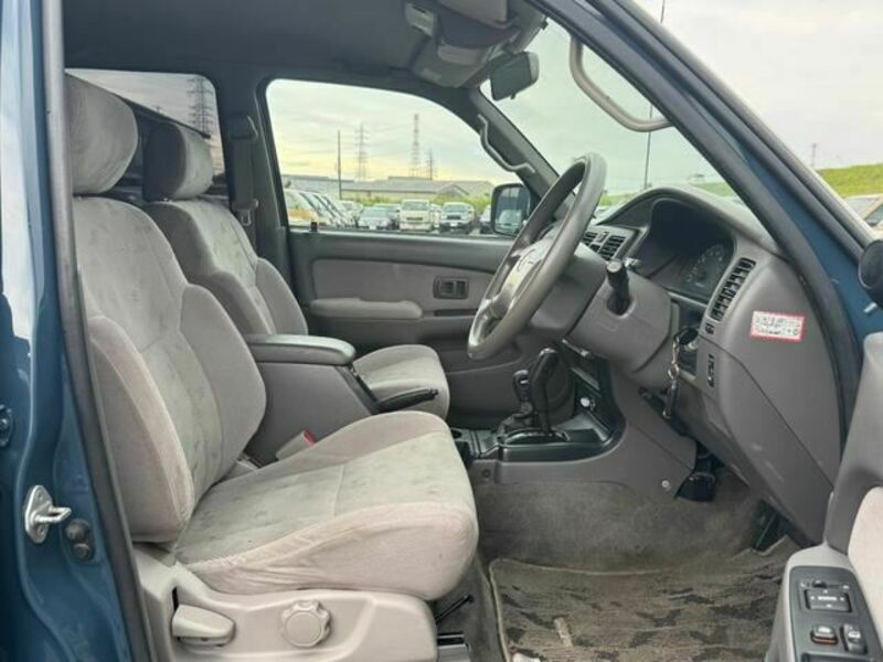 HILUX SURF