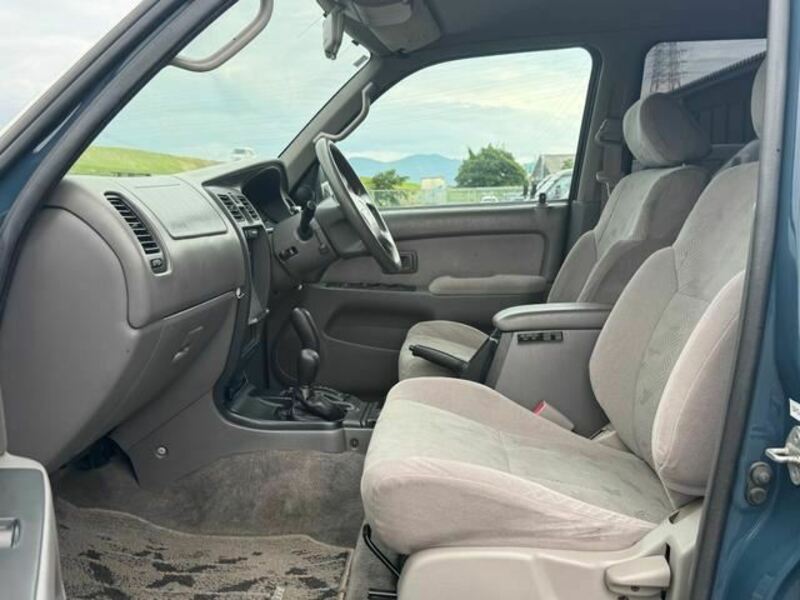 HILUX SURF