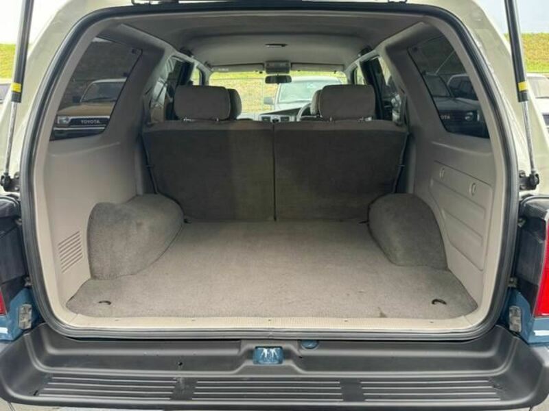 HILUX SURF