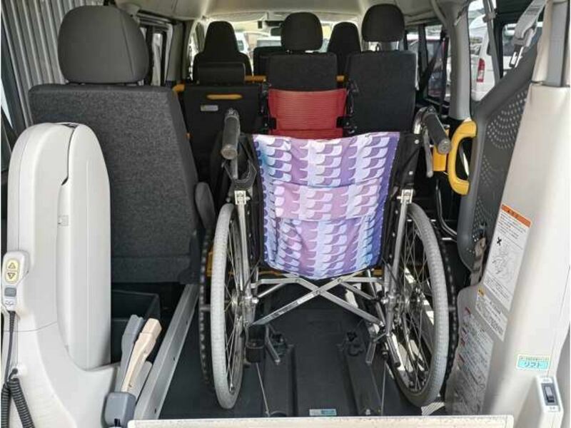 HIACE VAN
