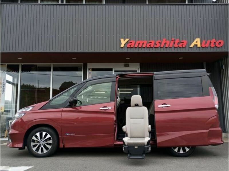 NISSAN SERENA