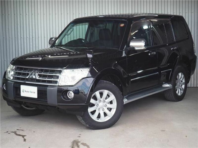 MITSUBISHI PAJERO