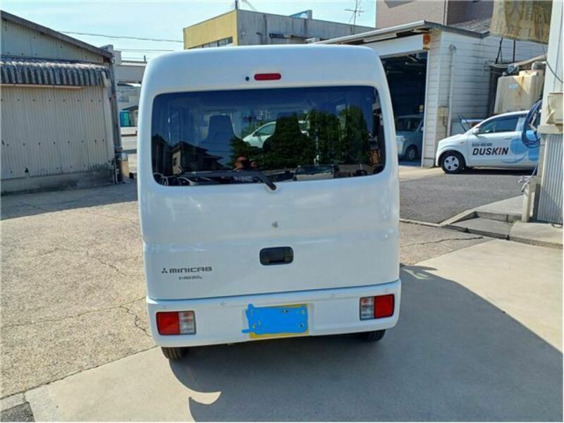 MINICAB VAN