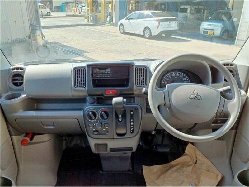 MINICAB VAN
