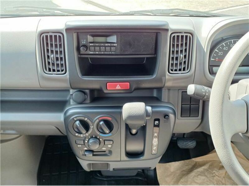 MINICAB VAN