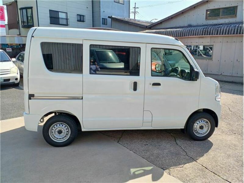 MINICAB VAN