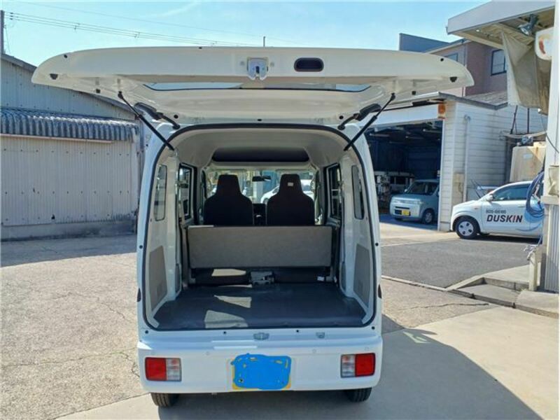 MINICAB VAN