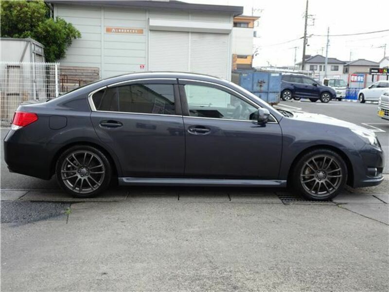 LEGACY B4
