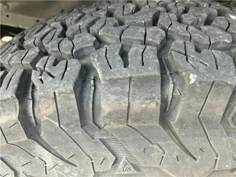 HILUX SURF