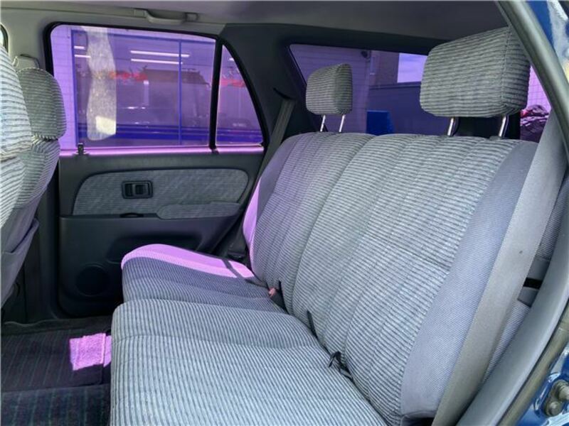 HILUX SURF