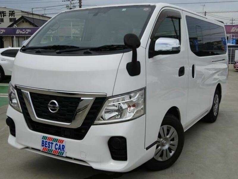NV350 CARAVAN-0
