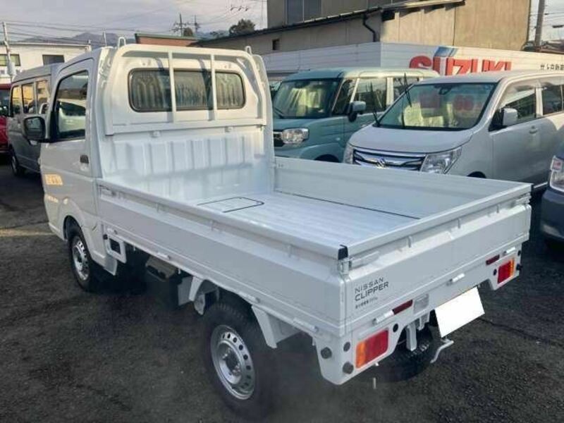 CLIPPER TRUCK