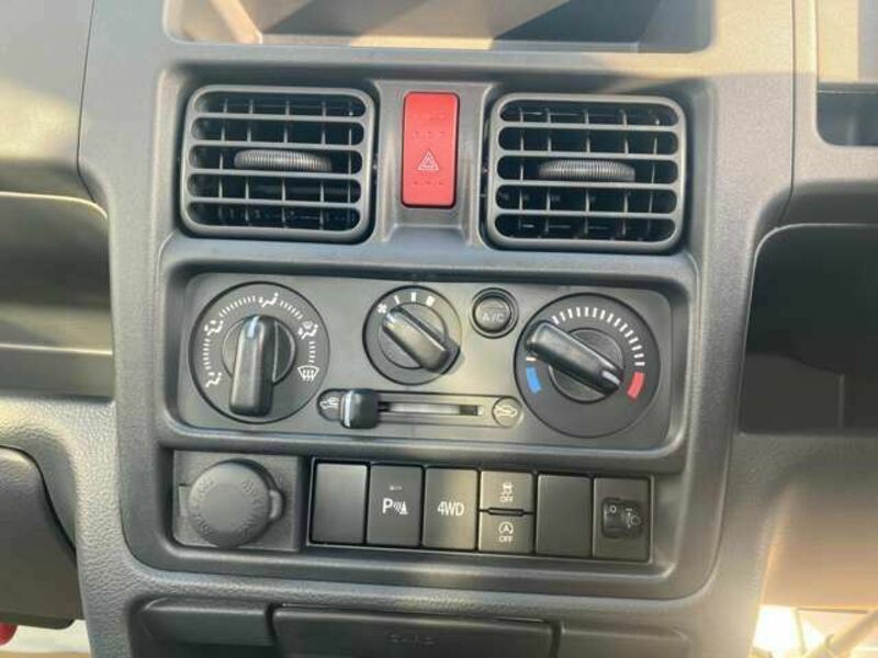 CLIPPER TRUCK