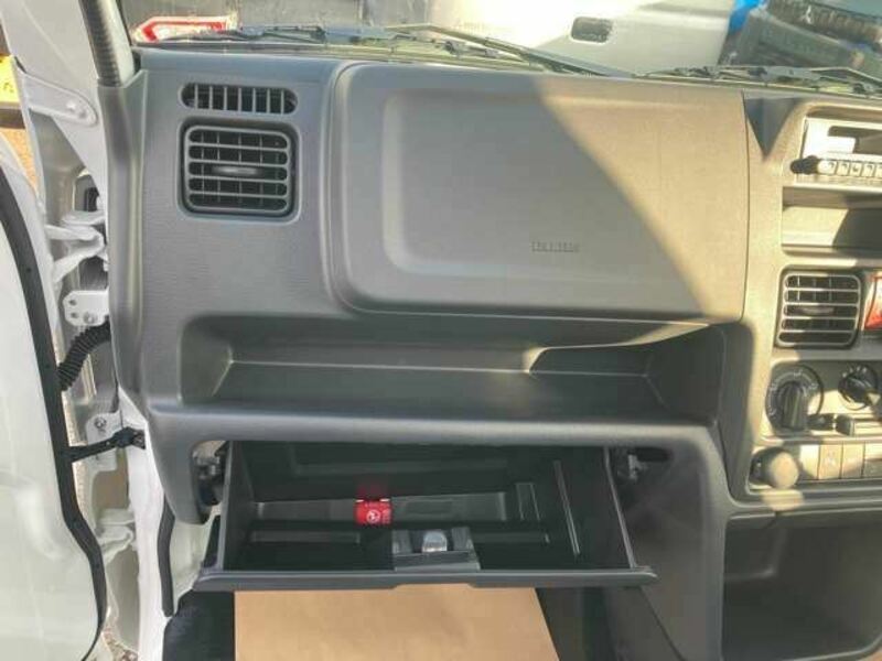 CLIPPER TRUCK