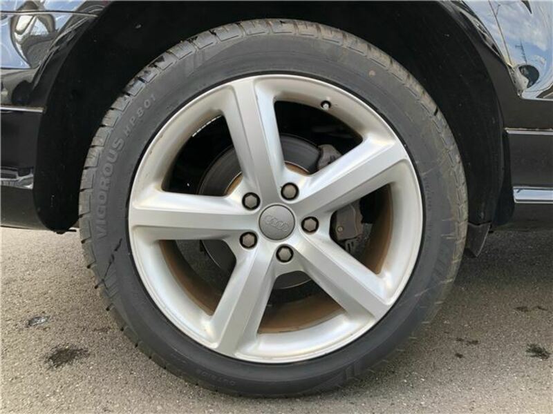 Q7