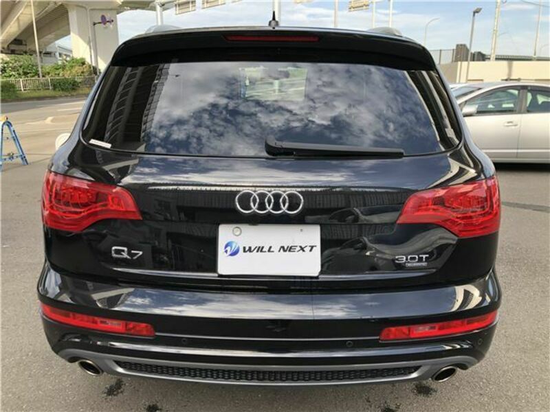 Q7