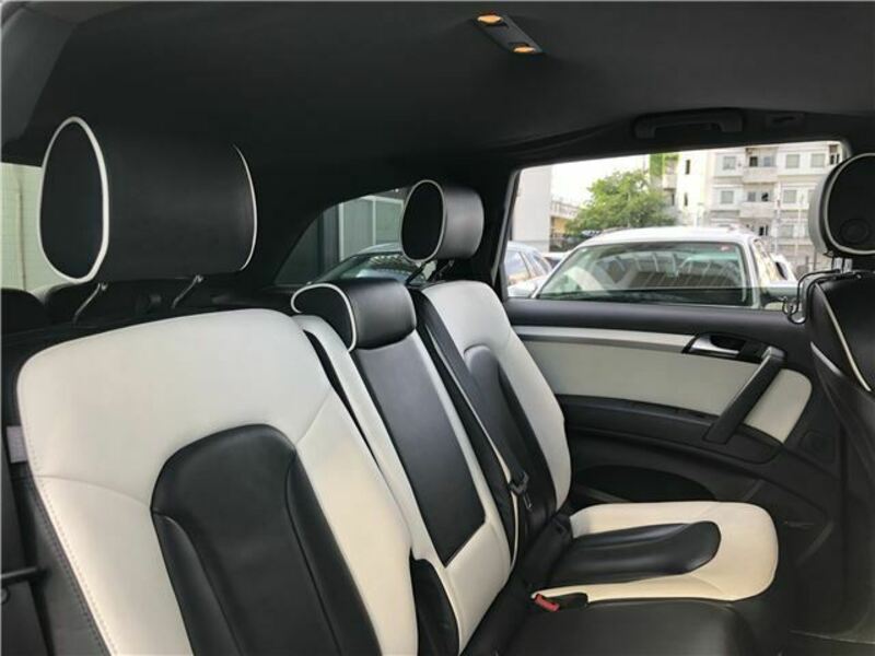 Q7