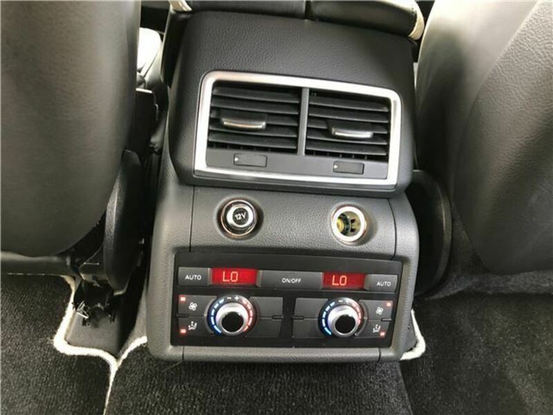 Q7