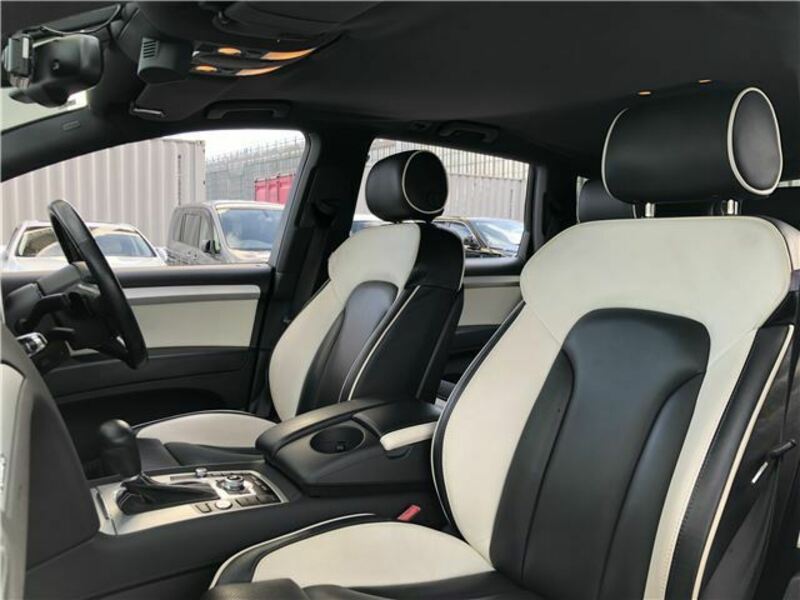 Q7