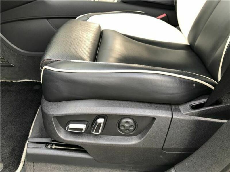 Q7