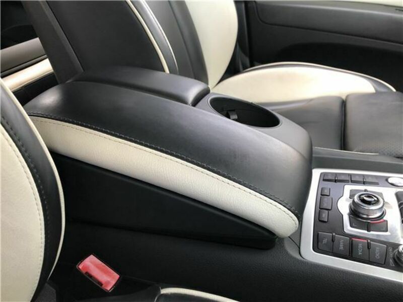 Q7