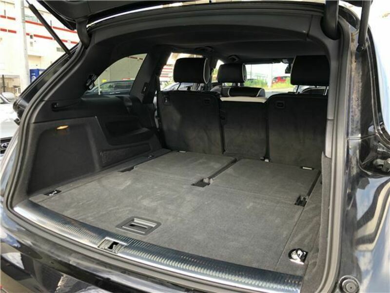 Q7