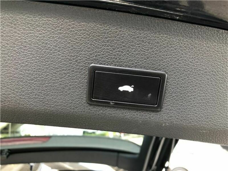 Q7