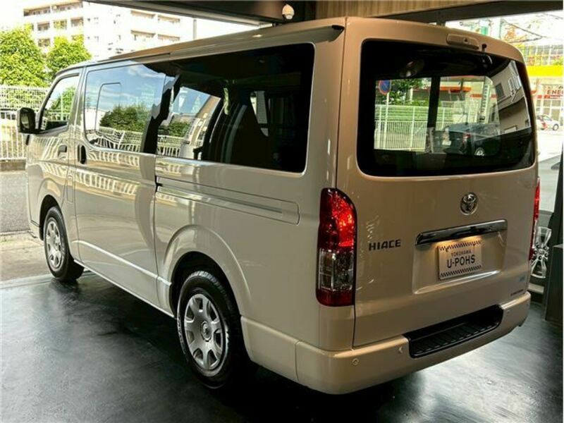 HIACE VAN