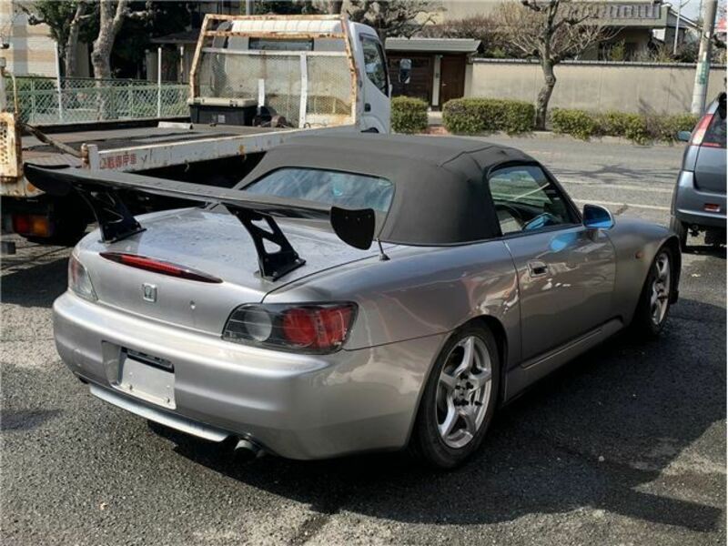 S2000